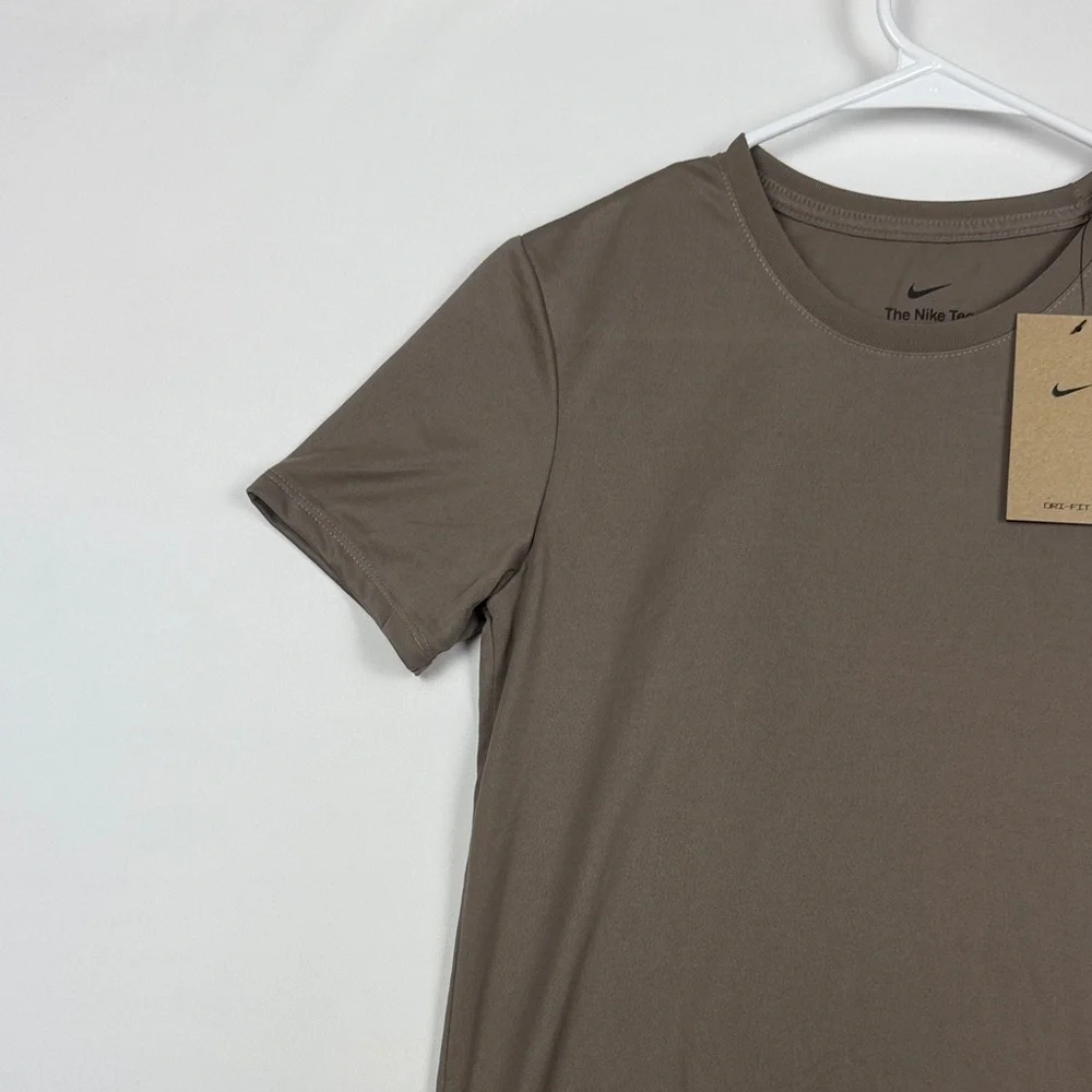 Nike Short Sleeve Brown Tee Women’s NWT